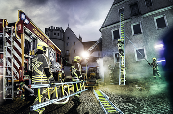 Seilzugleitern und Steckleitern im Einsatz Imagebild | © MUNK GmbH