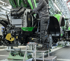 Arbeitspodest starr 3 Stufen Anwendung | © MUNK GmbH