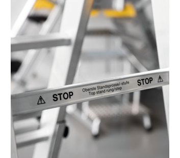 Autocollant dernière marche / échelon accessible | © MUNK GmbH